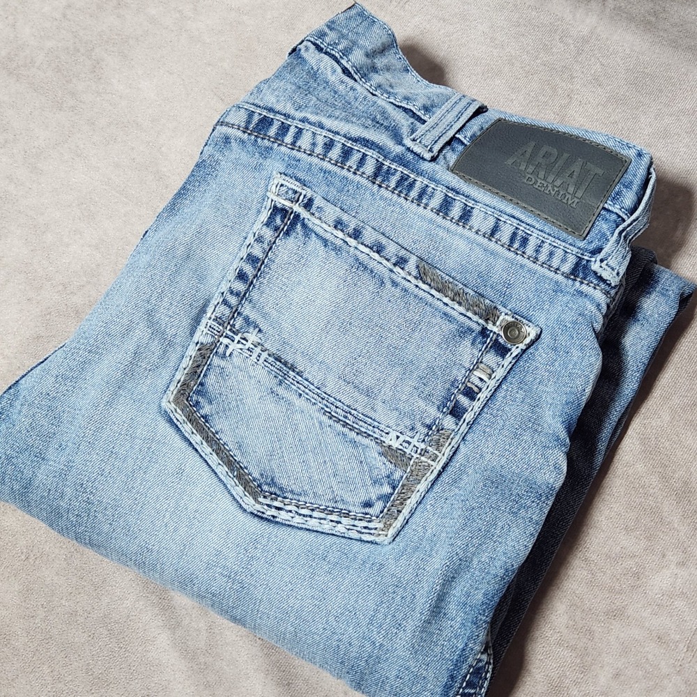 Ariat M-Series Traditional Relaxed boot cut Light Wash Blue Denim Size 36x36